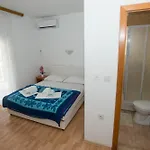 בית הארחה Ivana 3*